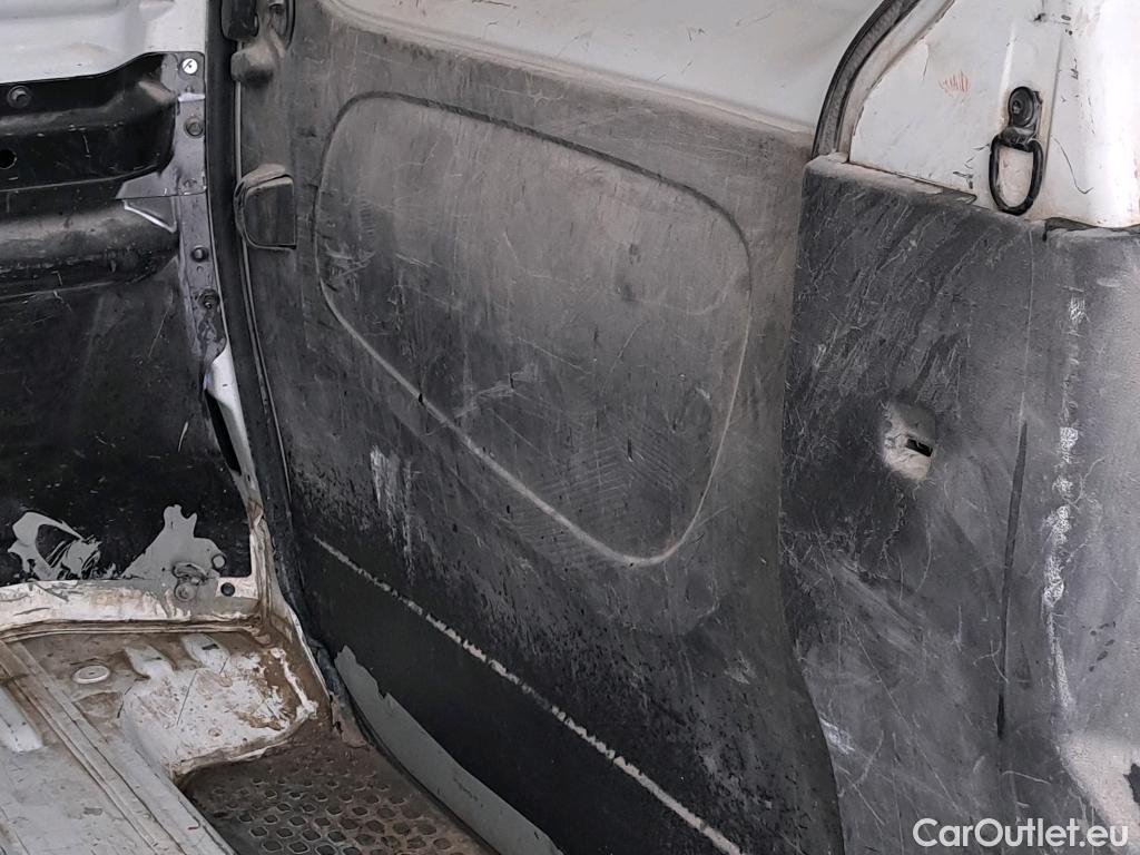  Nissan  NV300 NISSAN  / 2016 / 4P / furgón 2.0dCi 88kW (120CV) L1H1 1T Optima #41