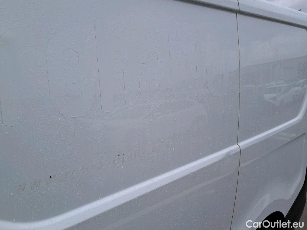  Nissan  NV300 NISSAN  / 2016 / 4P / furgón 2.0dCi 88kW (120CV) L1H1 1T Optima #31