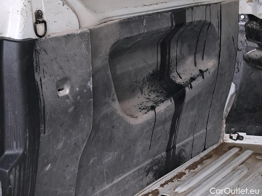  Nissan  NV300 NISSAN  / 2016 / 4P / furgón 2.0dCi 88kW (120CV) L1H1 1T Optima #43