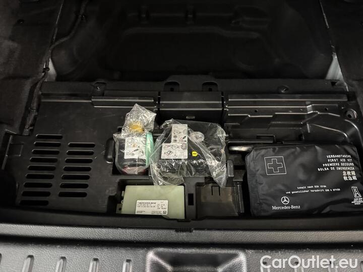 Mercedes  GLB   180 d Business Solution 85kW/116pk  5D/P Auto-8 #10