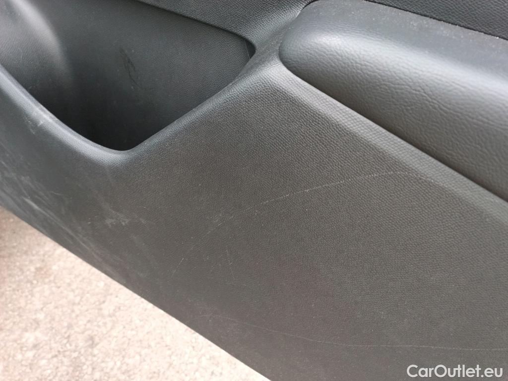 Citroen  DS3 DS DS 3 Crossback / 2018 / 5P / todoterreno PureTech 73 kW Manual SO CHIC #19