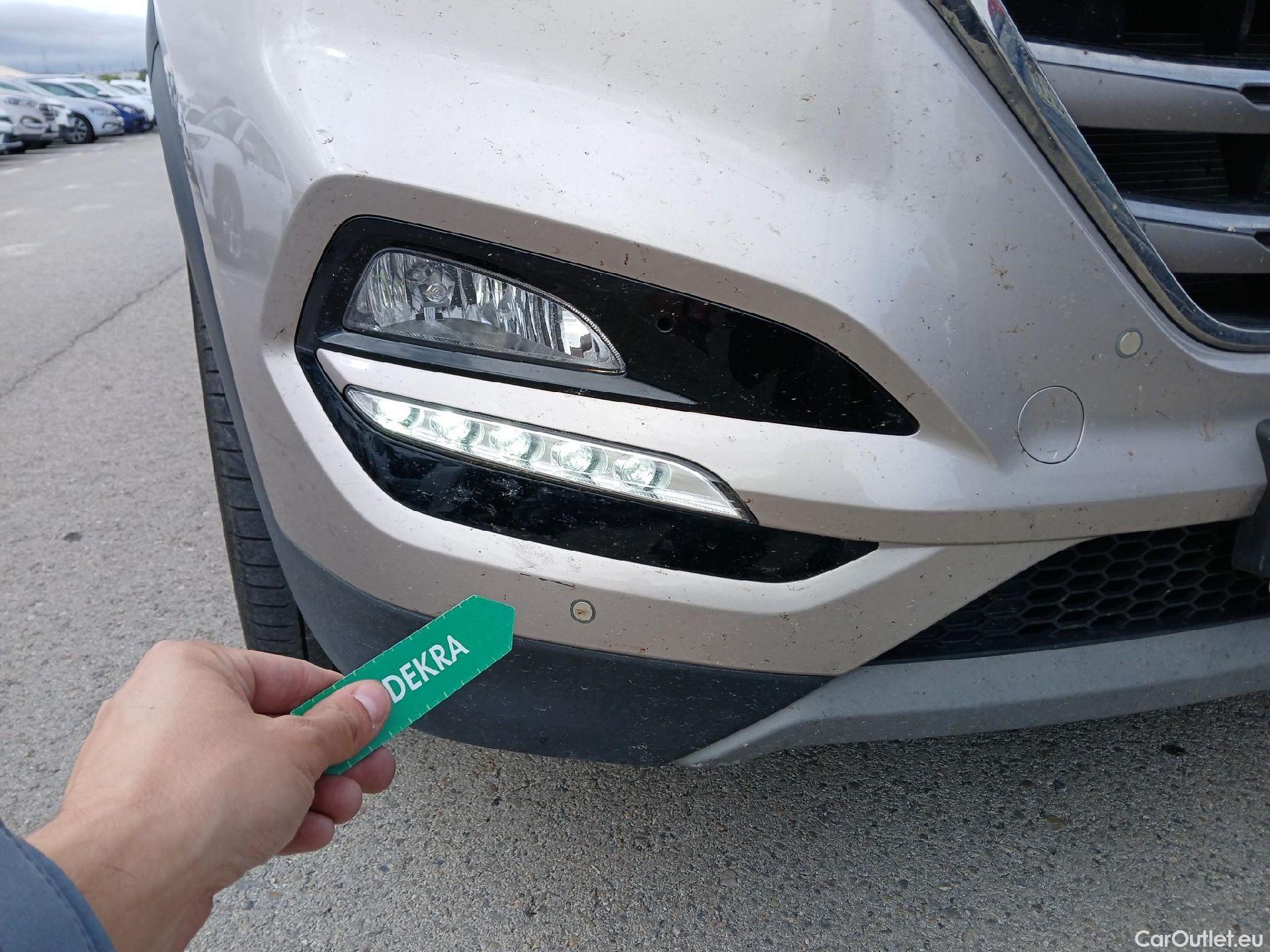 Hyundai  Tucson HYUNDAI  / 2015 / 5P / todoterreno 1.7 CRDi 104kW (141CV) BD Go! DCT 4x2(SP) #3