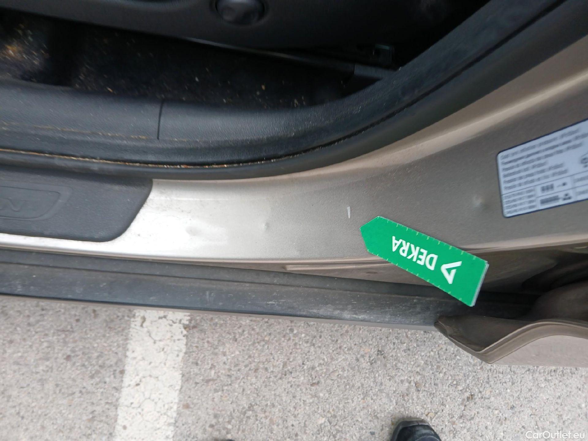 Hyundai  Tucson HYUNDAI  / 2015 / 5P / todoterreno 1.7 CRDi 104kW (141CV) BD Go! DCT 4x2(SP) #24