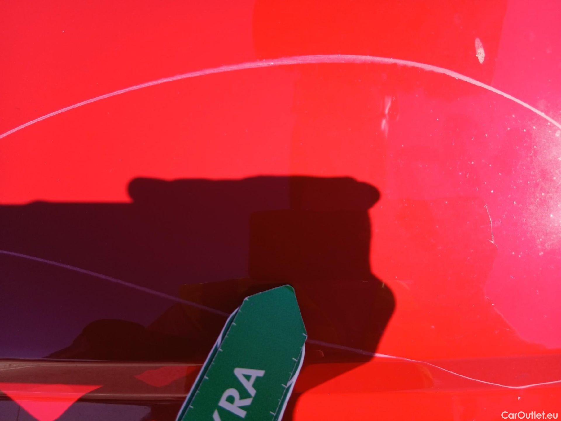 Hyundai  Tucson HYUNDAI  / 2020 / 5P / todoterreno 1.6 TGDI 169kW HEV Style Teal Auto #34