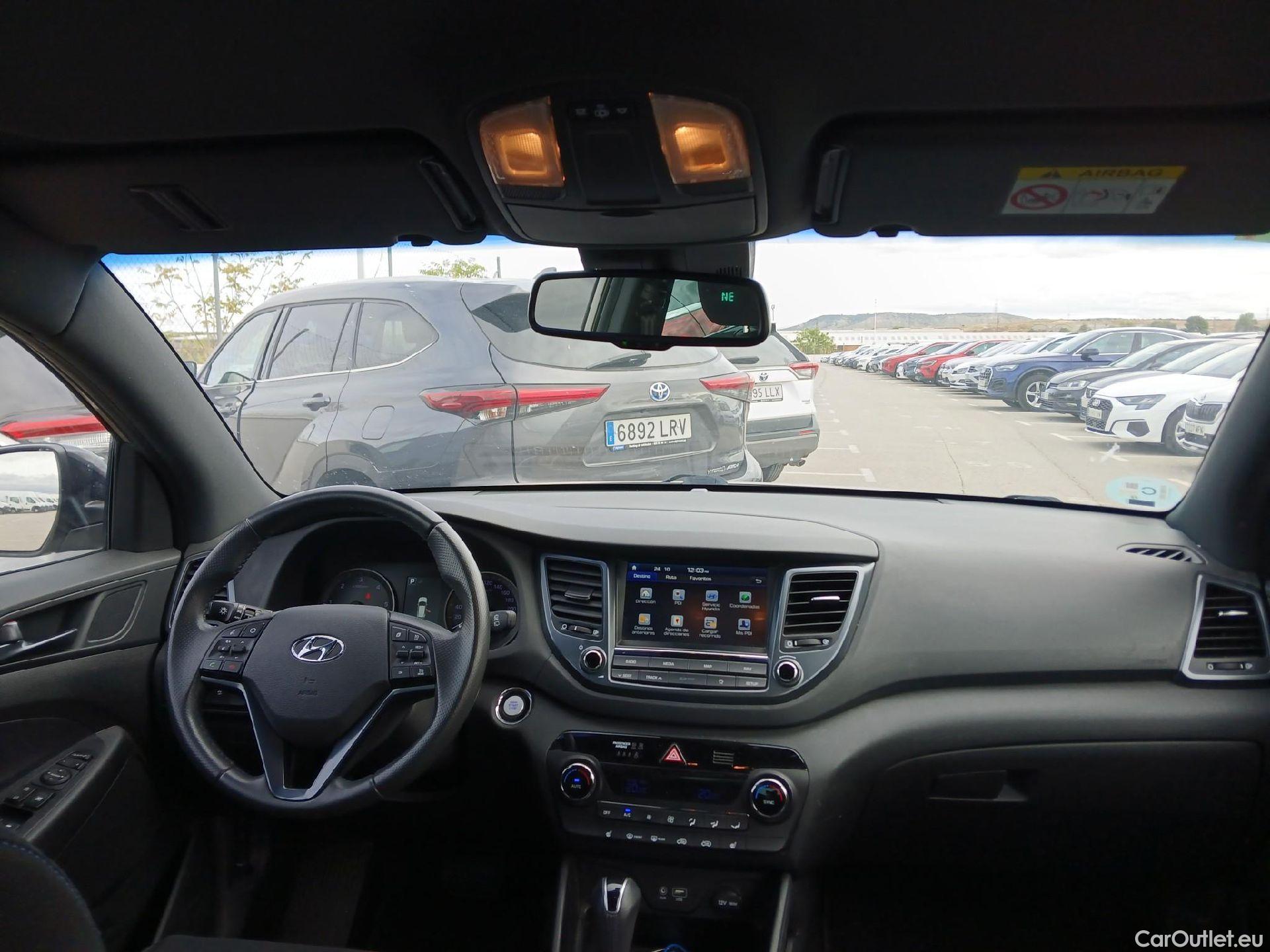 Hyundai  Tucson HYUNDAI  / 2015 / 5P / todoterreno 1.7 CRDi 104kW (141CV) BD Go! DCT 4x2(SP) #3