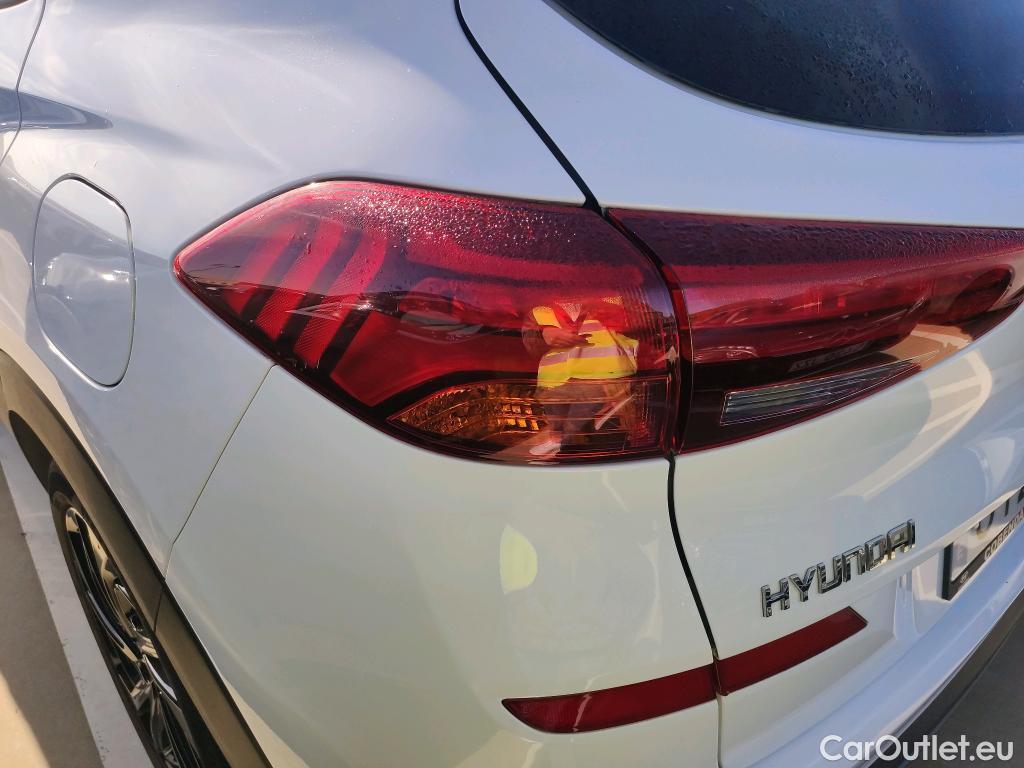 Hyundai  Tucson HYUNDAI  / 2018 / 5P / todoterreno 1.6 CRDI 100kW (136CV) 48V N-Line 4X2 #18