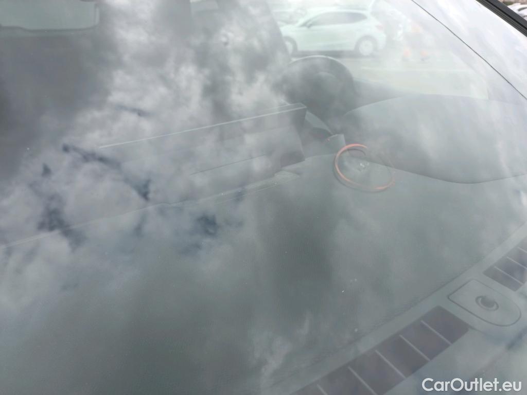 Citroen  DS3 DS DS 3 Crossback / 2018 / 5P / todoterreno PureTech 73 kW Manual SO CHIC #12