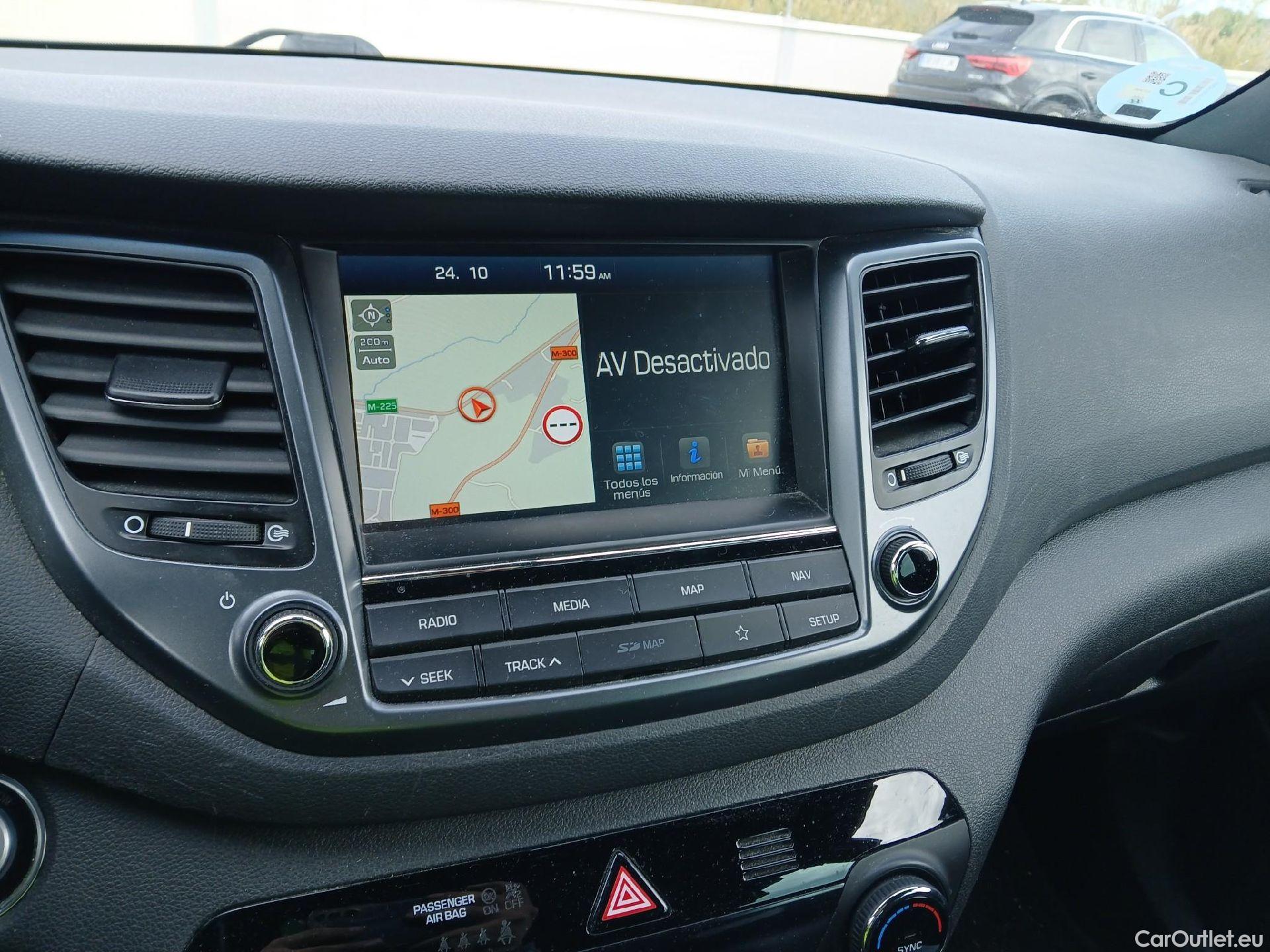 Hyundai  Tucson HYUNDAI  / 2015 / 5P / todoterreno 1.7 CRDi 104kW (141CV) BD Go! DCT 4x2(SP) #11