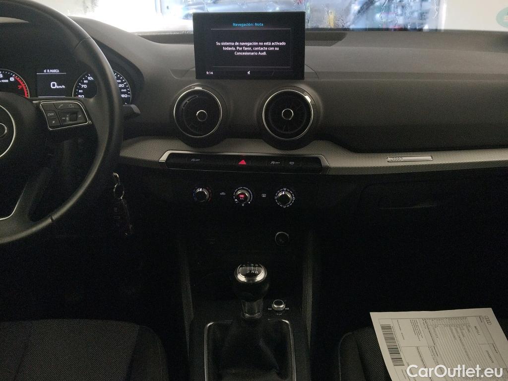 Audi  Q2 AUDI  / 2016 / 5P / todoterreno Advanced 30 TFSI 85kW (116CV) #13