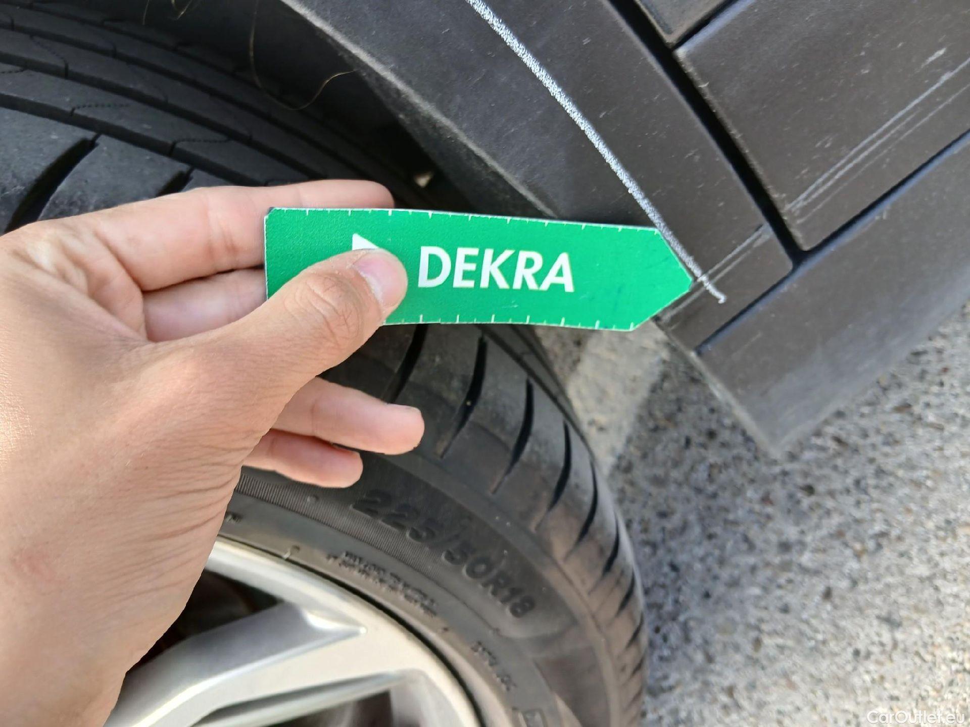  Bmw  X1 BMW  sDrive18i #29