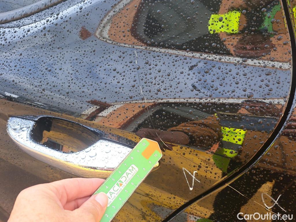 Hyundai  i10 HYUNDAI  / 2020 / 5P / berlina con portón 1.0 Tecno #17