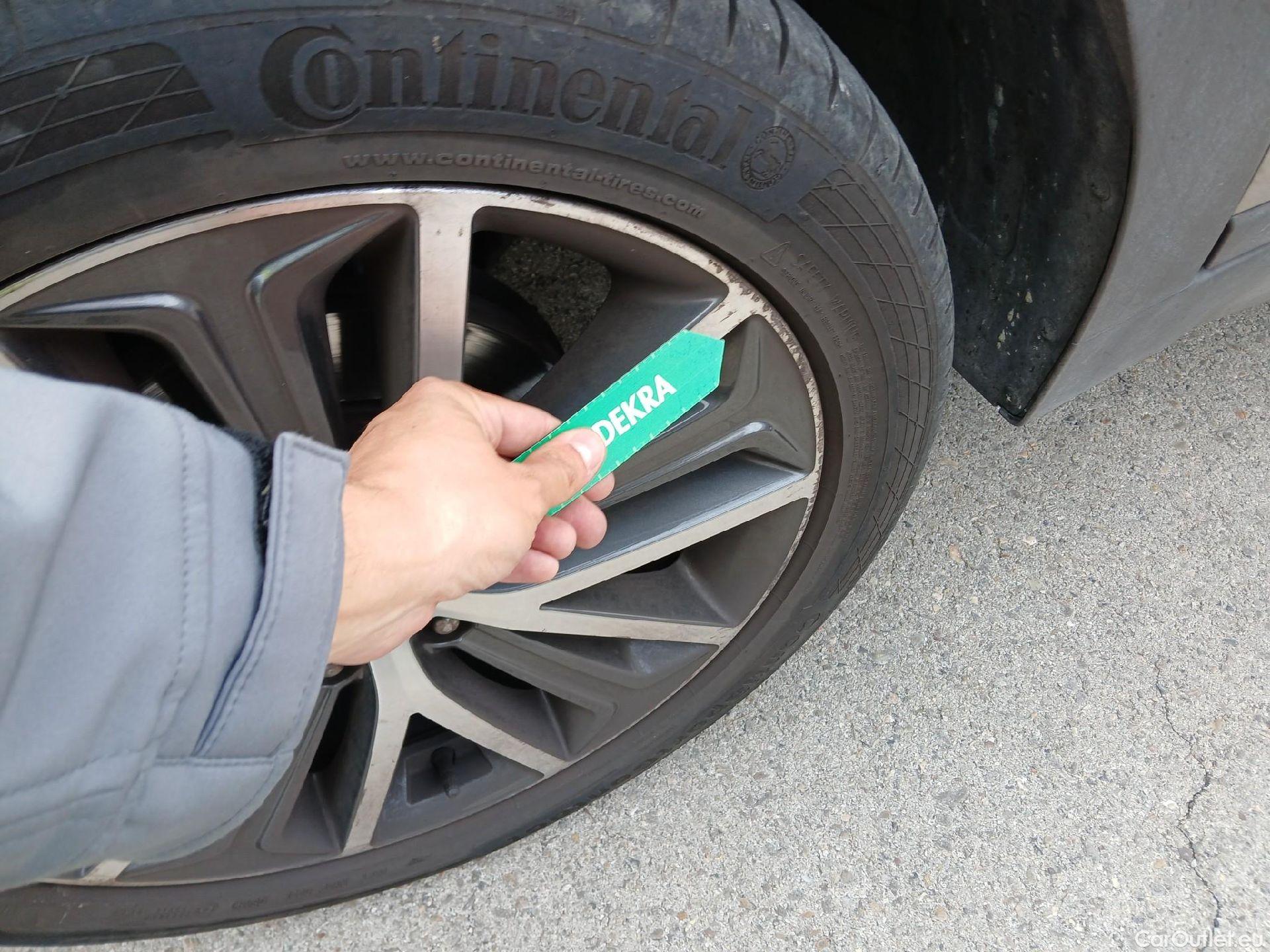 Hyundai  Tucson HYUNDAI  / 2015 / 5P / todoterreno 1.7 CRDi 104kW (141CV) BD Go! DCT 4x2(SP) #8