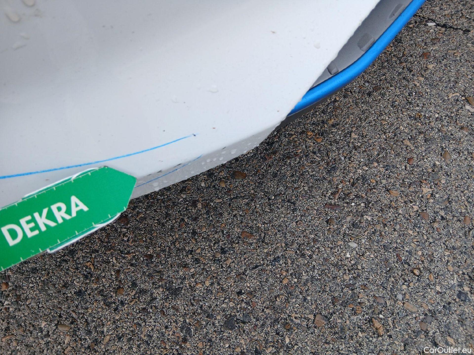  Hyundai   Ioniq HYUNDAI / 2016 / 5P / berlina con portón 1.6 GDI HEV Tecno DCT (AC) #19