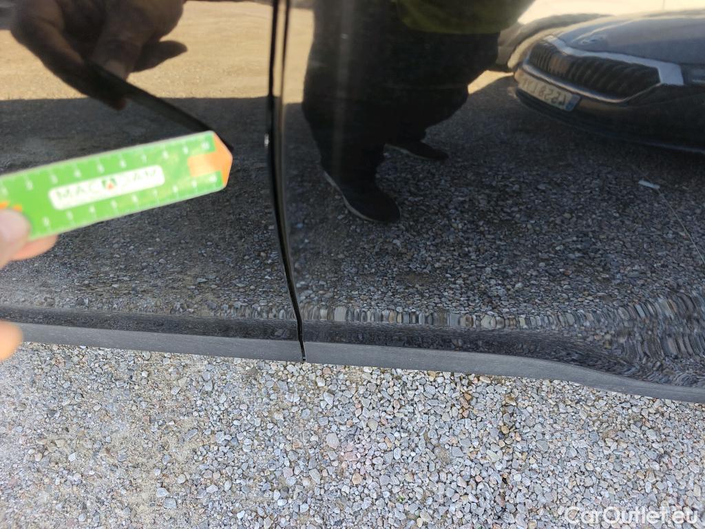 Hyundai  Konna HYUNDAI Kona / 2020 / 5P / todoterreno 1.6 GDI HEV Maxx DCT #22