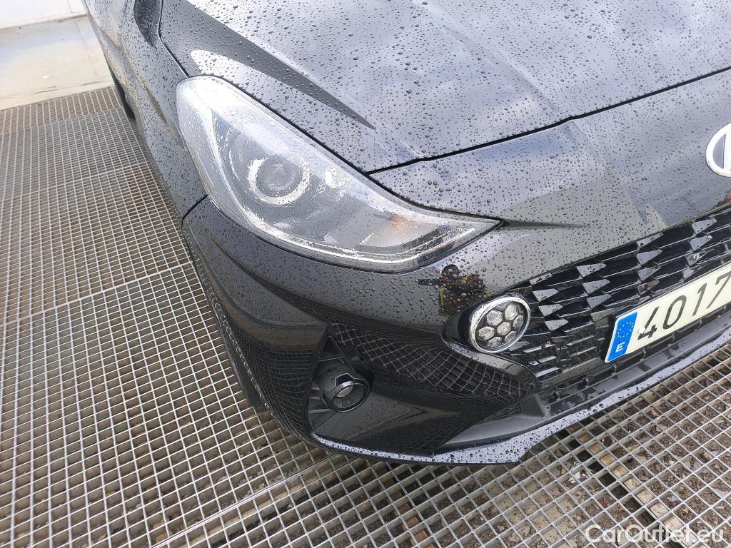 Hyundai  i10 HYUNDAI  / 2020 / 5P / berlina con portón 1.0 Tecno #17