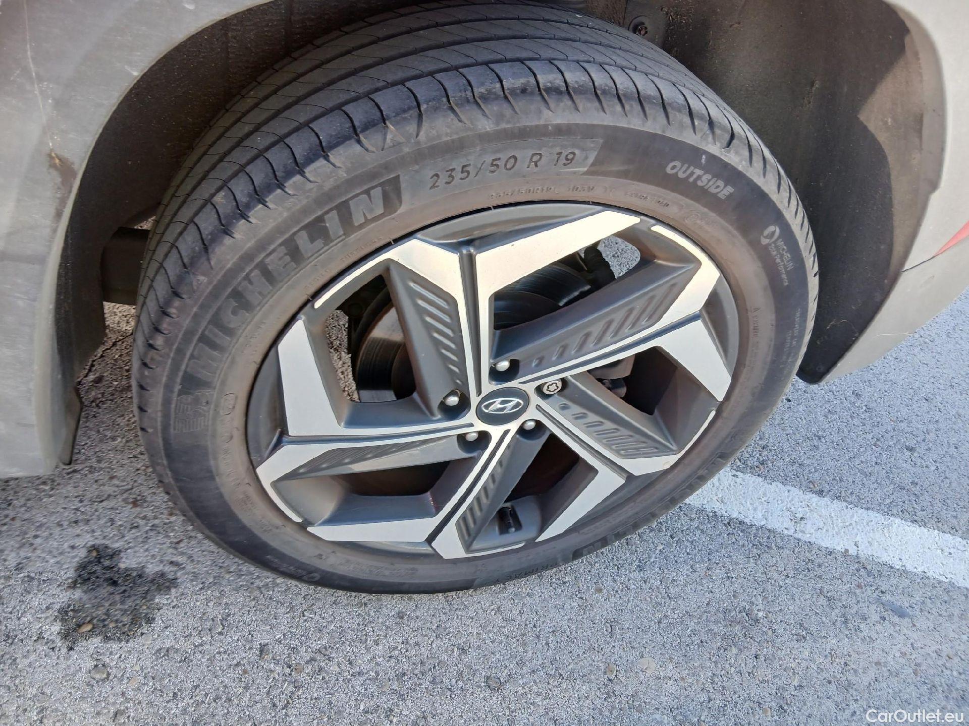 Hyundai  Tucson HYUNDAI  / 2020 / 5P / todoterreno 1.6 TGDI 169kW HEV Style Teal Auto #5