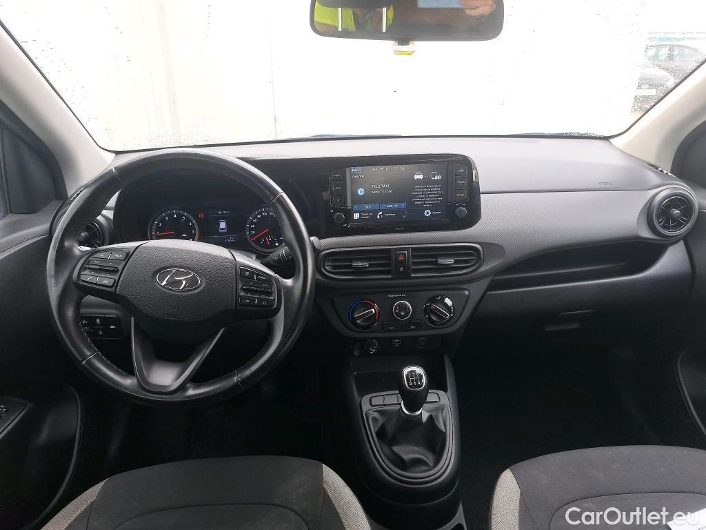 Hyundai  i10 HYUNDAI  / 2020 / 5P / berlina con portón 1.0 Tecno #3