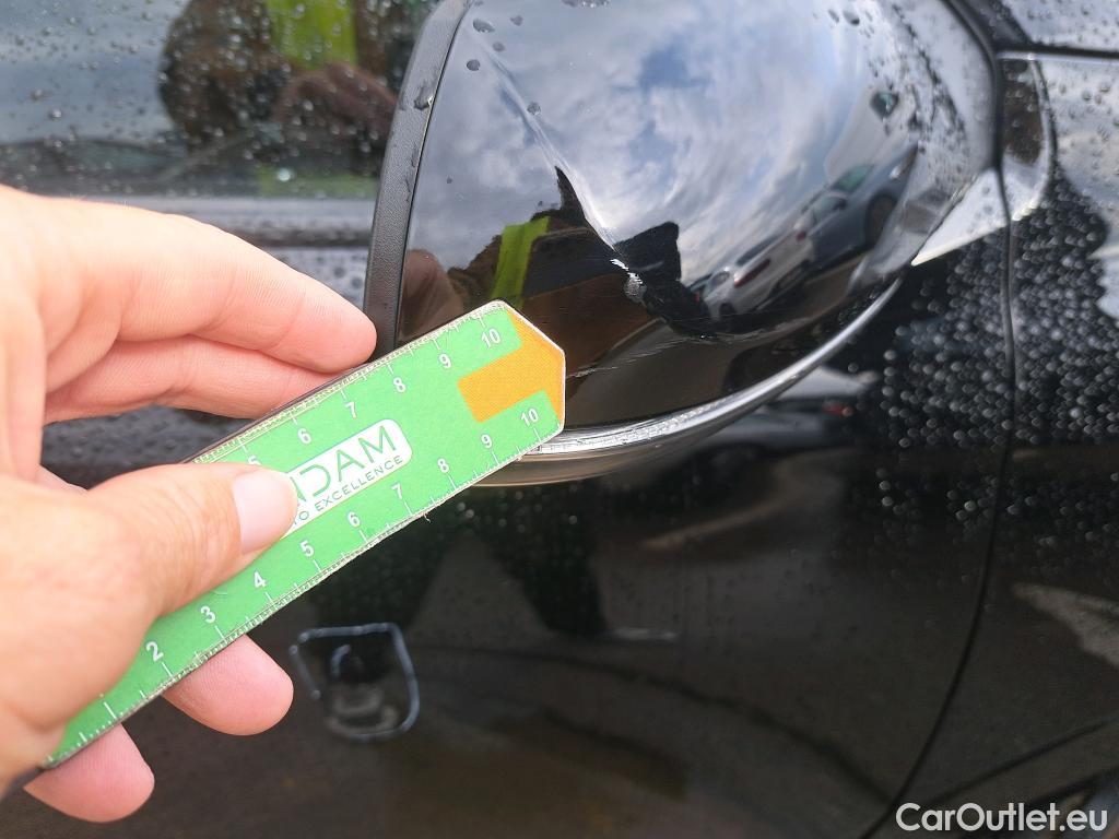 Hyundai  i10 HYUNDAI  / 2020 / 5P / berlina con portón 1.0 Tecno #25