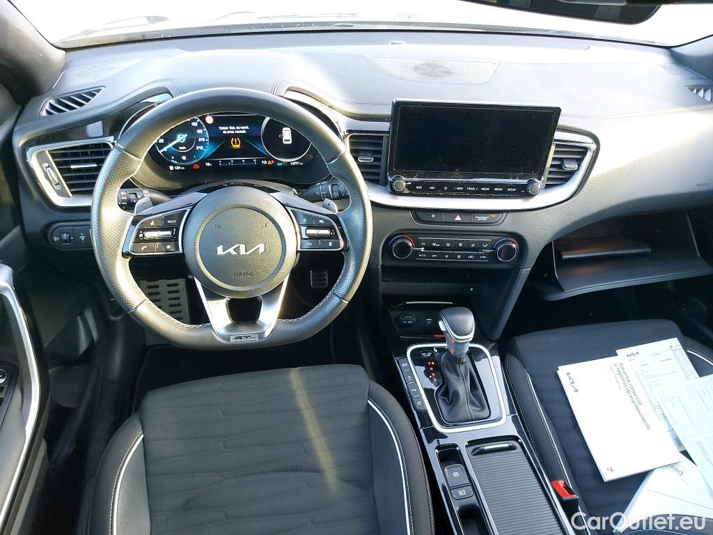 KIA  Cee'd KIA Ceed Tourer / 2021 / 5P / familiar Tourer 1.5 MHEV 103kW(140CV) GT Line DCT #3