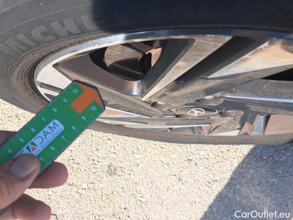  Hyundai  i20 HYUNDAI  / 2020 / 5P / berlina con portón 1.0 TGDI 74kW (100CV) 48V Klass #6