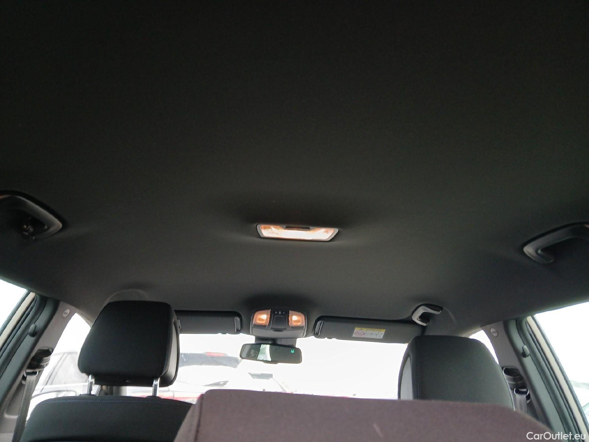 Hyundai  Tucson HYUNDAI  / 2015 / 5P / todoterreno 1.7 CRDi 104kW (141CV) BD Go! DCT 4x2(SP) #10