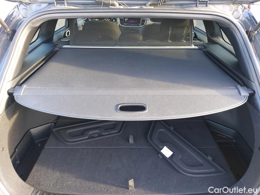 KIA  Cee'd KIA Ceed Tourer / 2021 / 5P / familiar Tourer 1.5 MHEV 103kW(140CV) GT Line DCT #8