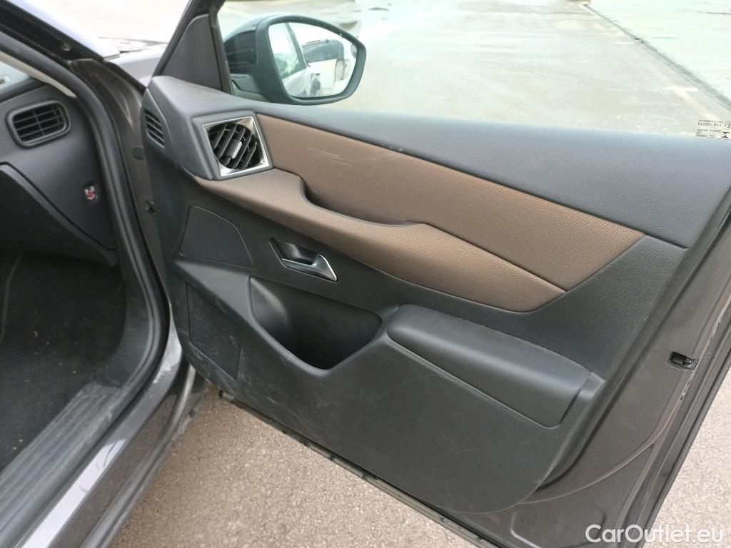 Citroen  DS3 DS DS 3 Crossback / 2018 / 5P / todoterreno PureTech 73 kW Manual SO CHIC #18