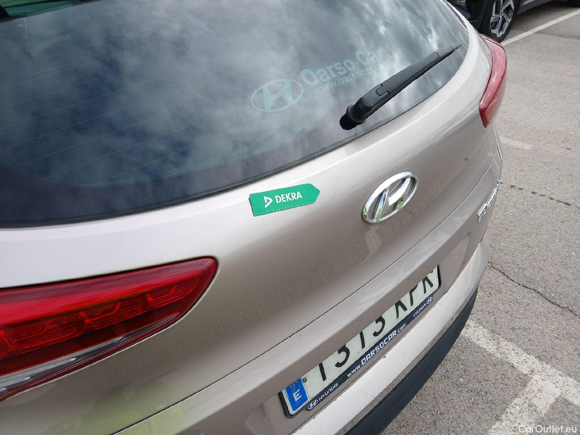 Hyundai  Tucson HYUNDAI  / 2015 / 5P / todoterreno 1.7 CRDi 104kW (141CV) BD Go! DCT 4x2(SP) #16