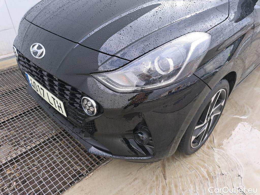 Hyundai  i10 HYUNDAI  / 2020 / 5P / berlina con portón 1.0 Tecno #16