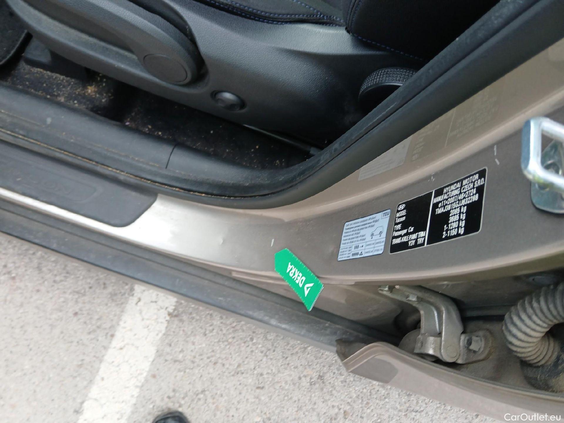 Hyundai  Tucson HYUNDAI  / 2015 / 5P / todoterreno 1.7 CRDi 104kW (141CV) BD Go! DCT 4x2(SP) #23