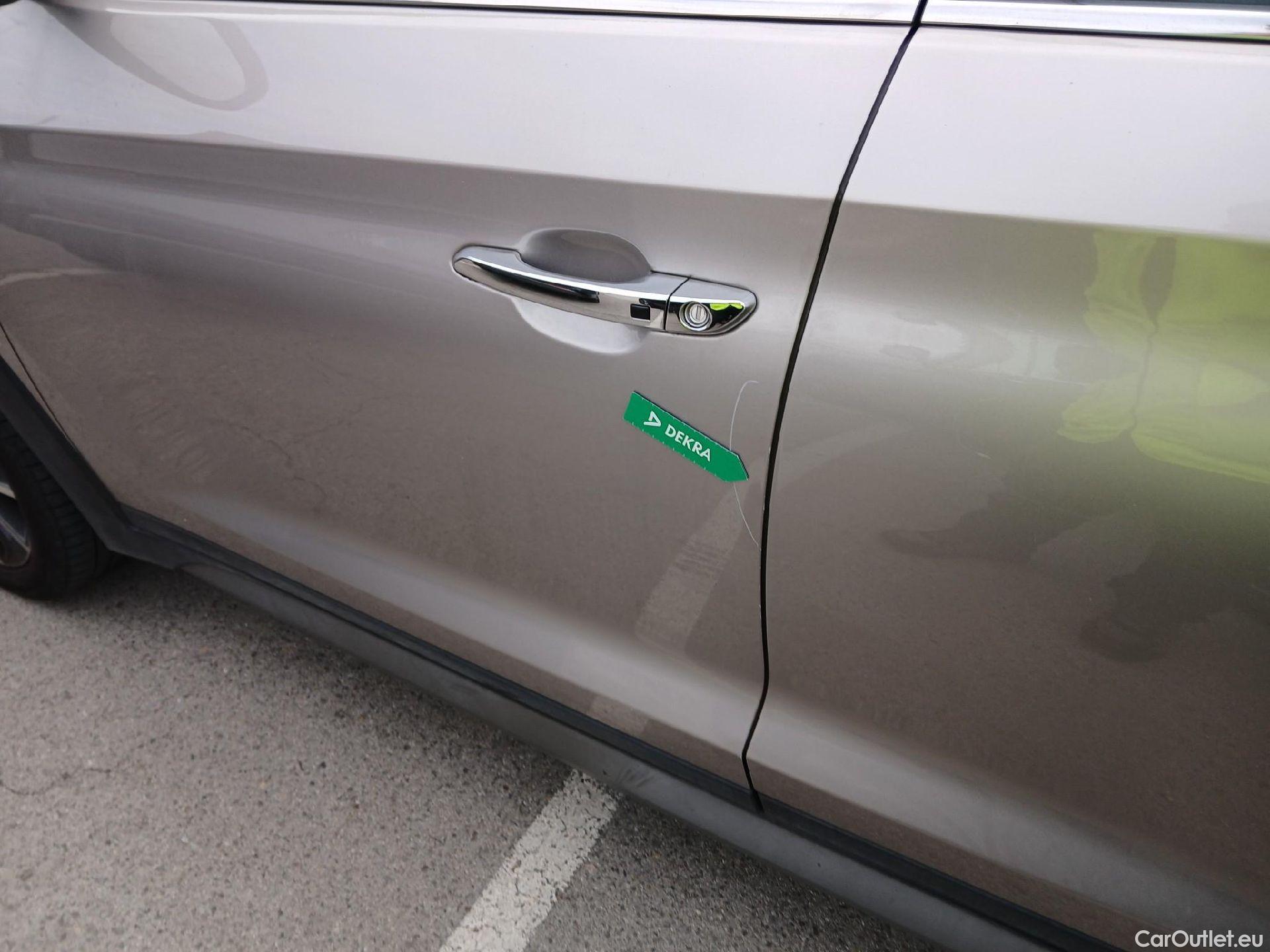 Hyundai  Tucson HYUNDAI  / 2015 / 5P / todoterreno 1.7 CRDi 104kW (141CV) BD Go! DCT 4x2(SP) #10