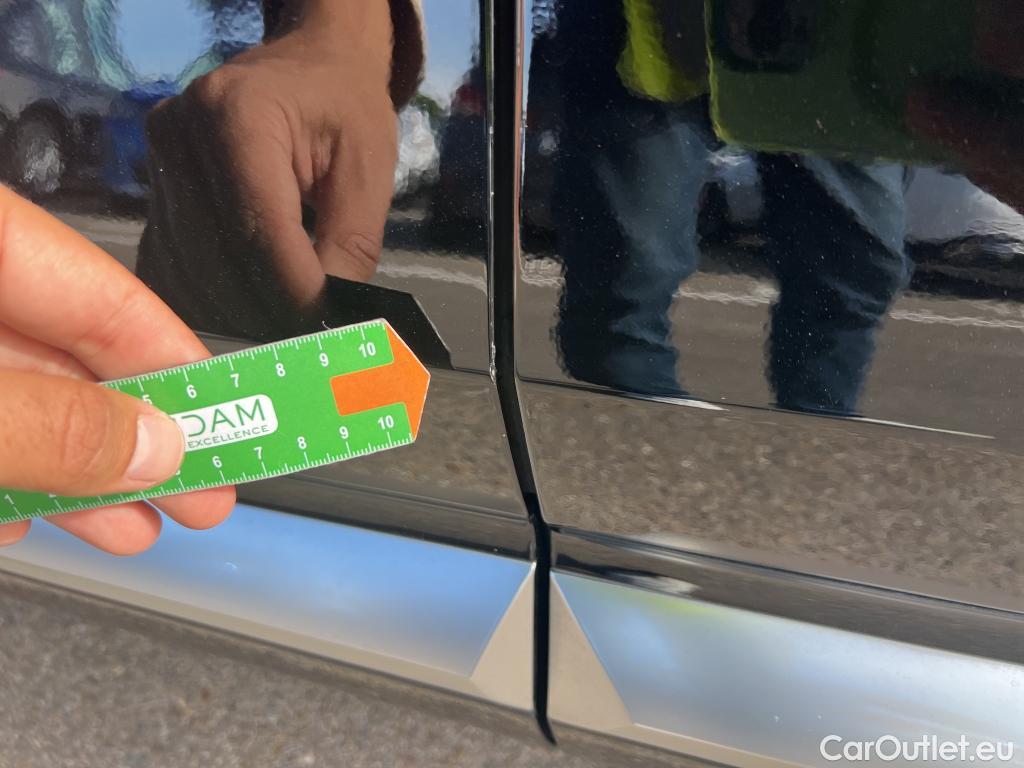 Hyundai  Santa Fe HYUNDAI  / 2021 / 5P / todoterreno 1.6 TGDi PHEV Style Auto 4x4 #3