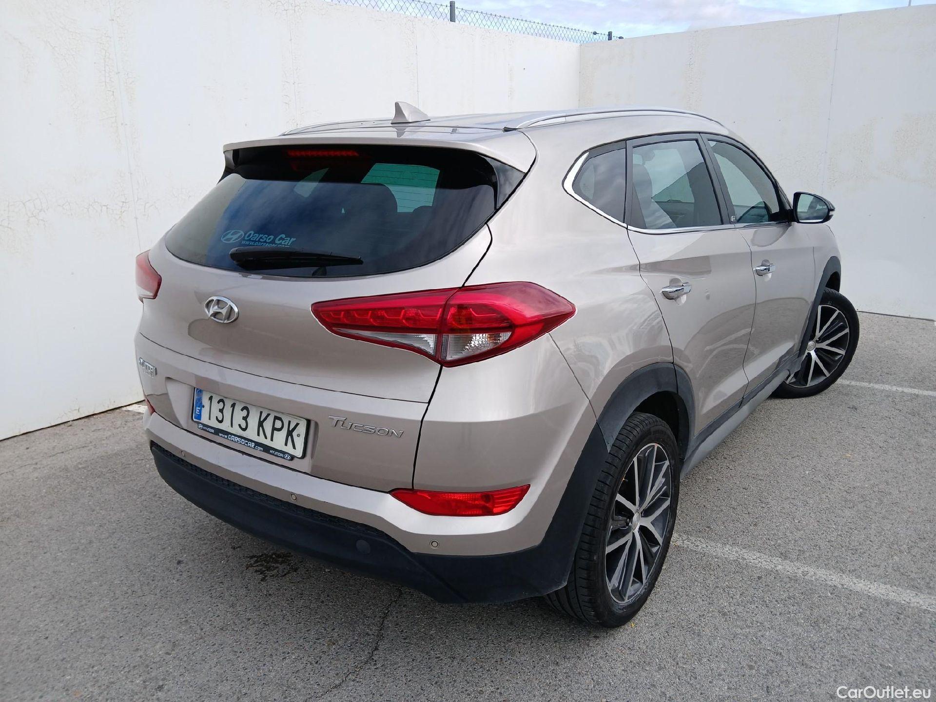 Hyundai  Tucson HYUNDAI  / 2015 / 5P / todoterreno 1.7 CRDi 104kW (141CV) BD Go! DCT 4x2(SP) #2