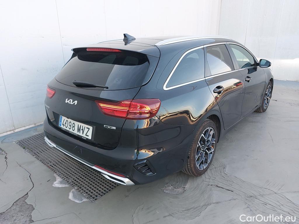 KIA  Cee'd KIA Ceed Tourer / 2021 / 5P / familiar Tourer 1.5 MHEV 103kW(140CV) GT Line DCT #2