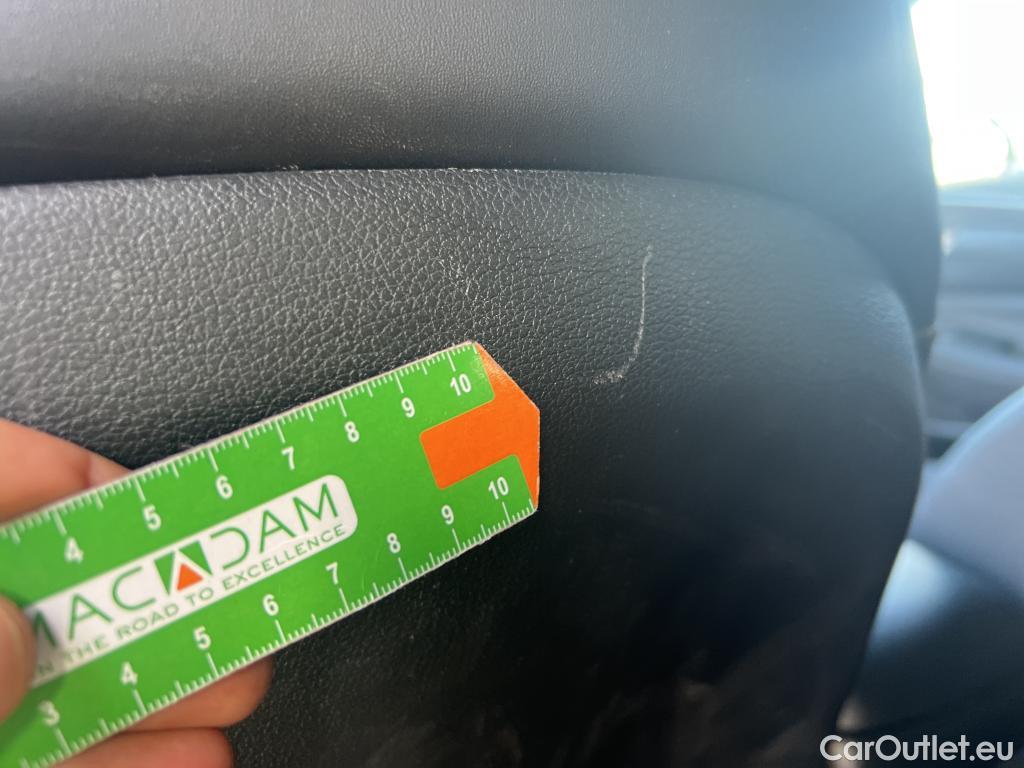 Hyundai  Santa Fe HYUNDAI  / 2021 / 5P / todoterreno 1.6 TGDi PHEV Style Auto 4x4 #8