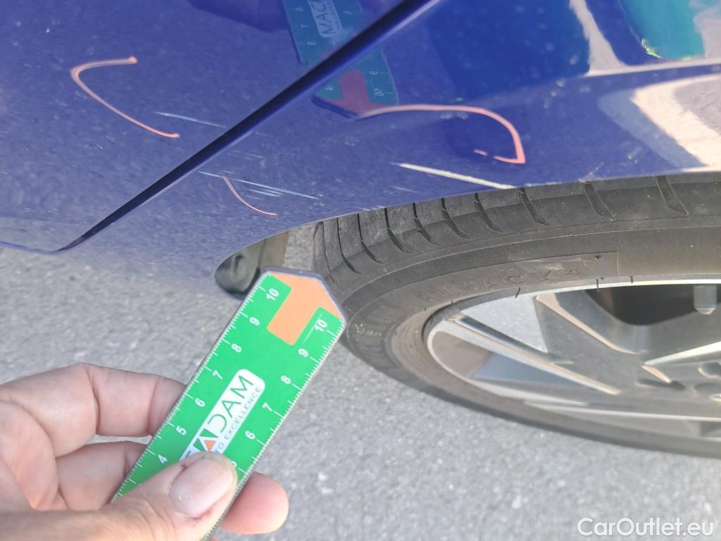  Hyundai  i20 HYUNDAI  / 2020 / 5P / berlina con portón 1.0 TGDI 74kW (100CV) 48V Klass #17