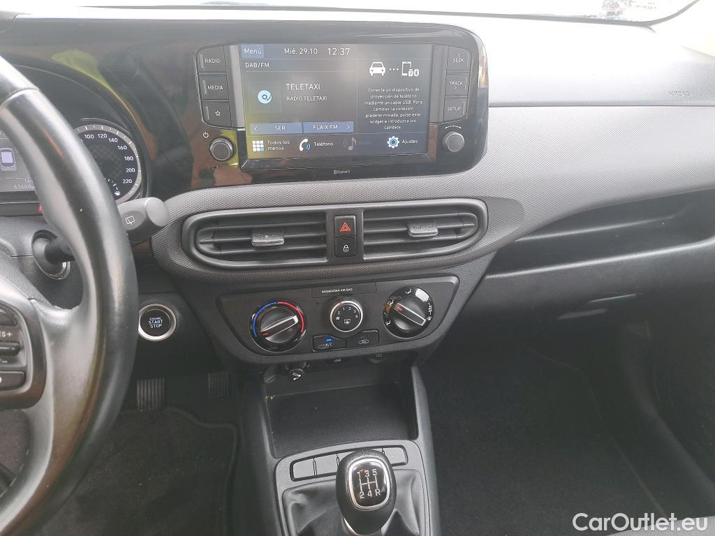 Hyundai  i10 HYUNDAI  / 2020 / 5P / berlina con portón 1.0 Tecno #14