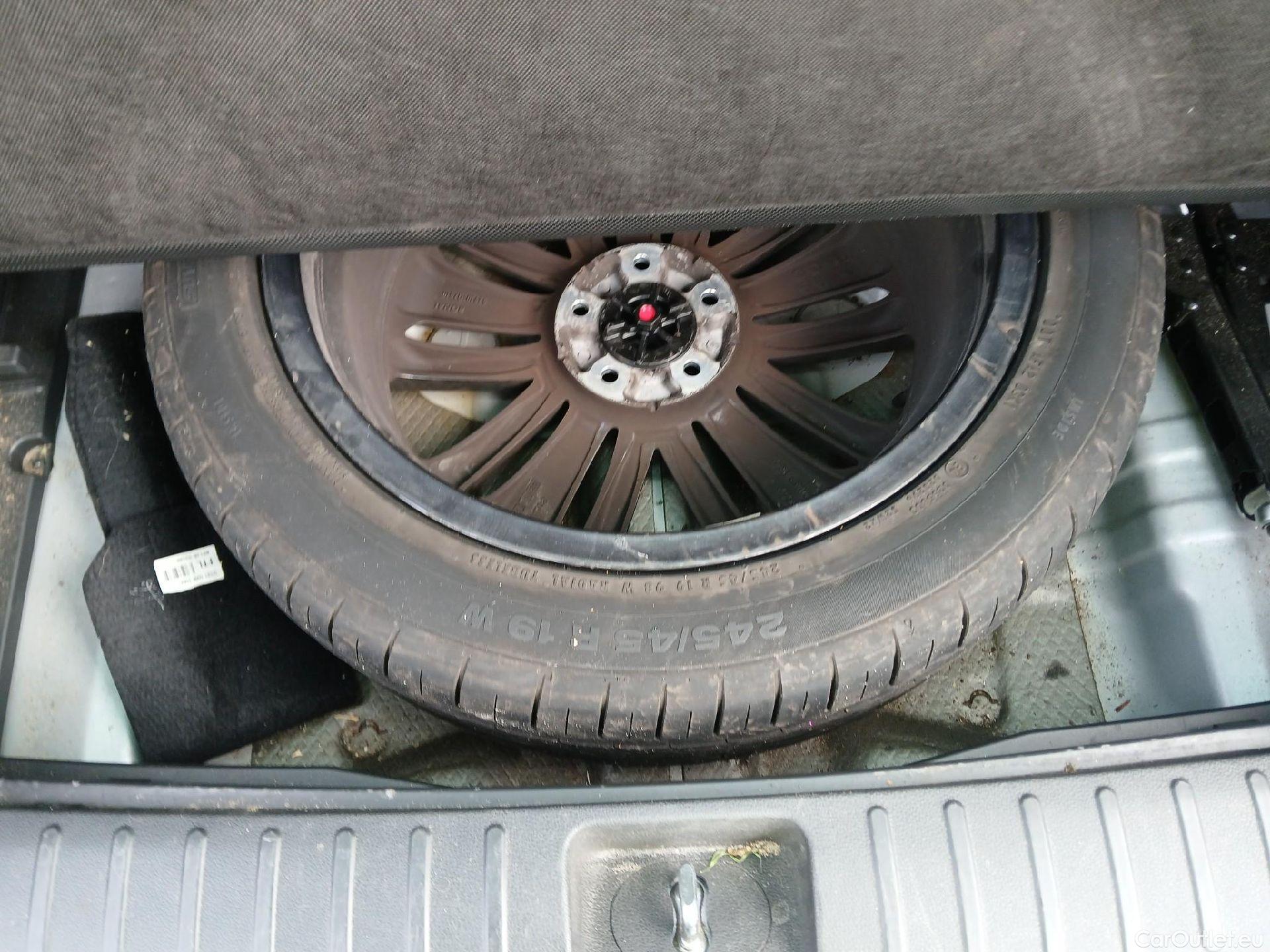 Hyundai  Tucson HYUNDAI  / 2015 / 5P / todoterreno 1.7 CRDi 104kW (141CV) BD Go! DCT 4x2(SP) #15