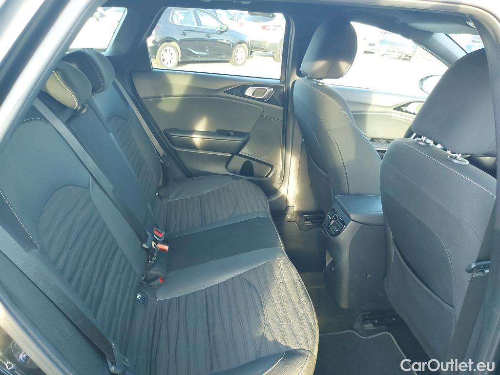 KIA  Cee'd KIA Ceed Tourer / 2021 / 5P / familiar Tourer 1.5 MHEV 103kW(140CV) GT Line DCT #7