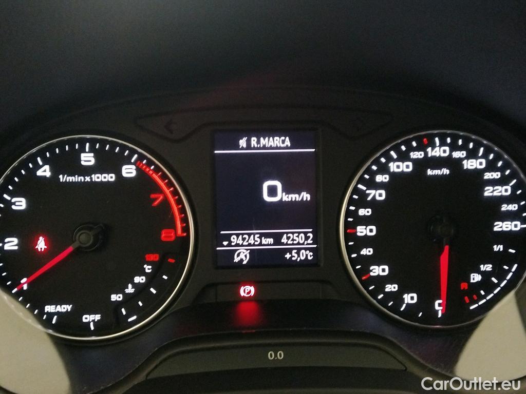 Audi  Q2 AUDI  / 2016 / 5P / todoterreno Advanced 30 TFSI 85kW (116CV) #4