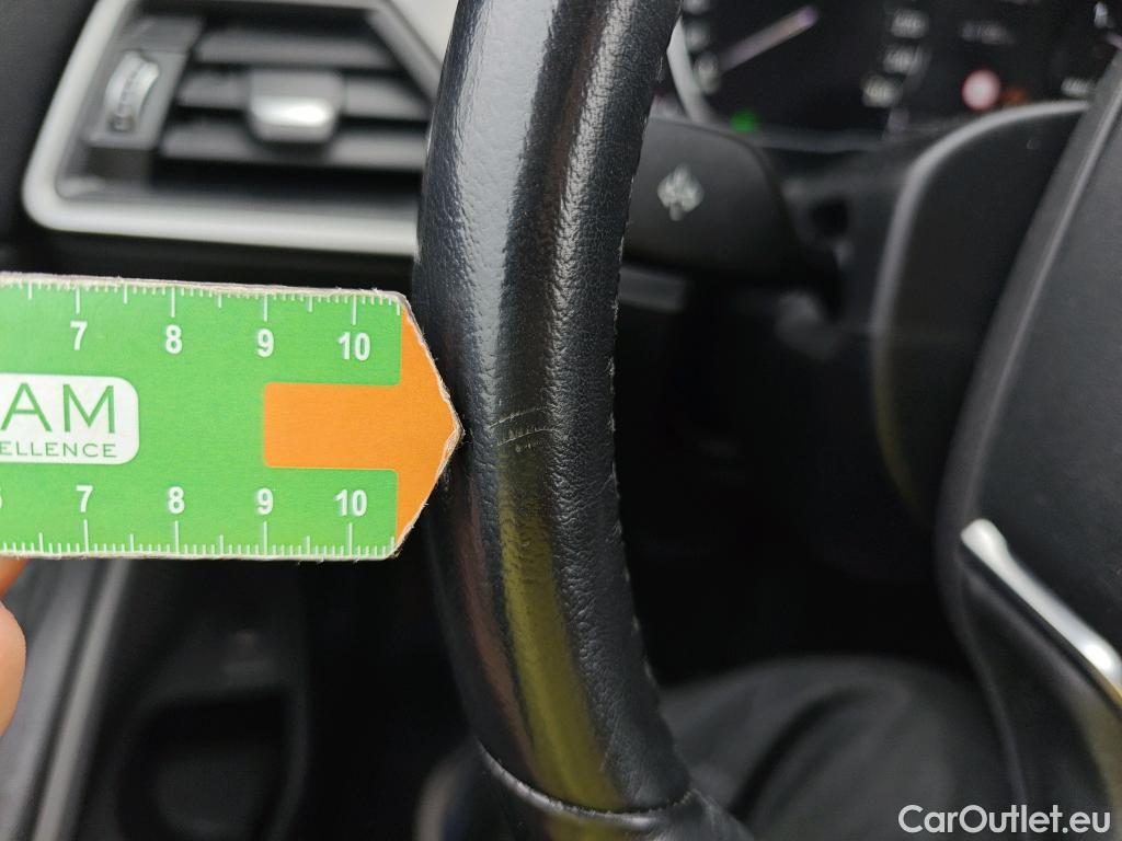  Land Rover  Discovery BMW Serie 3 / 2019 / 5P / familiar 320d Auto.Touring #33