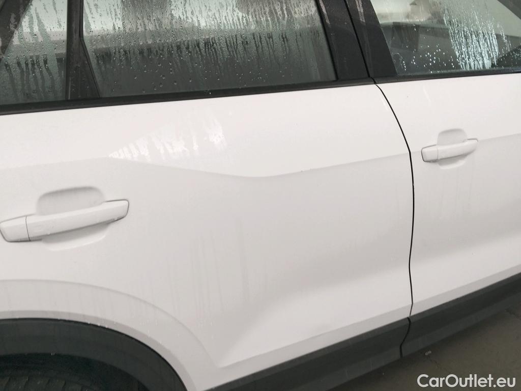 Audi  Q2 AUDI  / 2016 / 5P / todoterreno Advanced 30 TFSI 85kW (116CV) #3