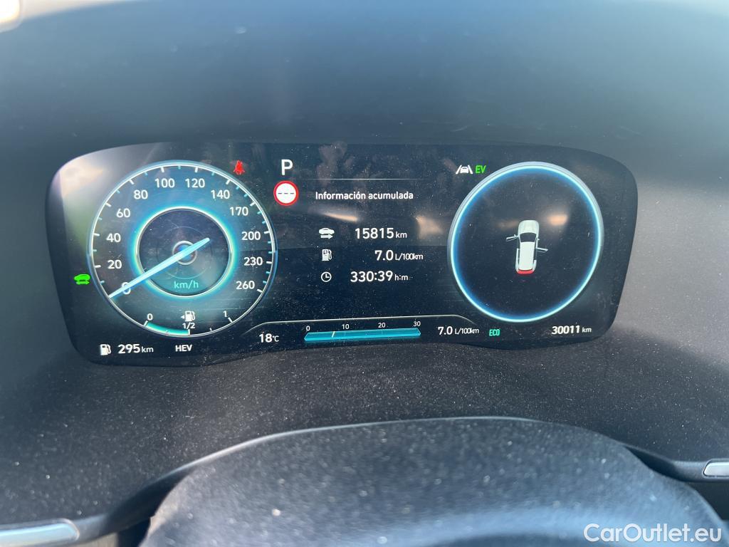 Hyundai  Santa Fe HYUNDAI  / 2021 / 5P / todoterreno 1.6 TGDi PHEV Style Auto 4x4 #4