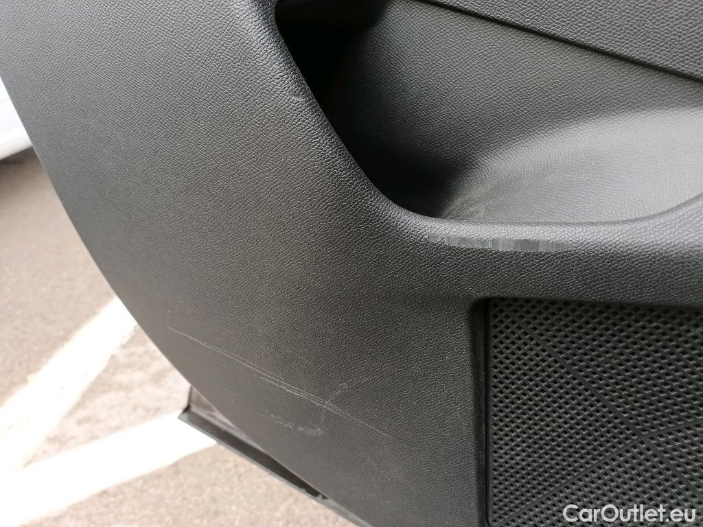 Citroen  DS3 DS DS 3 Crossback / 2018 / 5P / todoterreno PureTech 73 kW Manual SO CHIC #17