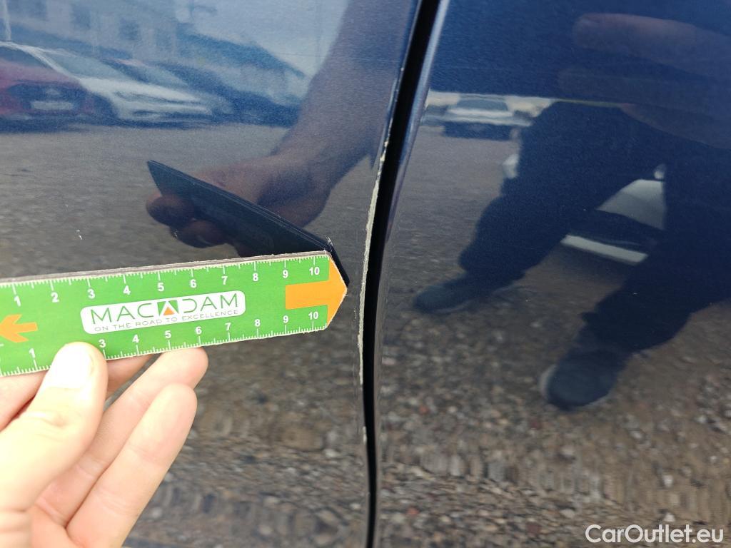  Land Rover  Discovery BMW Serie 3 / 2019 / 5P / familiar 320d Auto.Touring #24