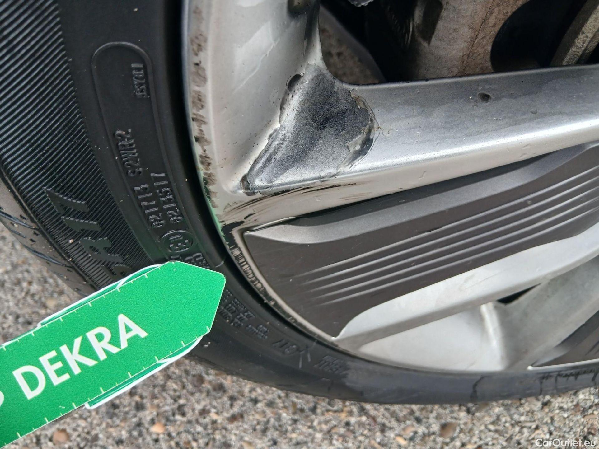  Hyundai   Ioniq HYUNDAI / 2016 / 5P / berlina con portón 1.6 GDI HEV Tecno DCT (AC) #12