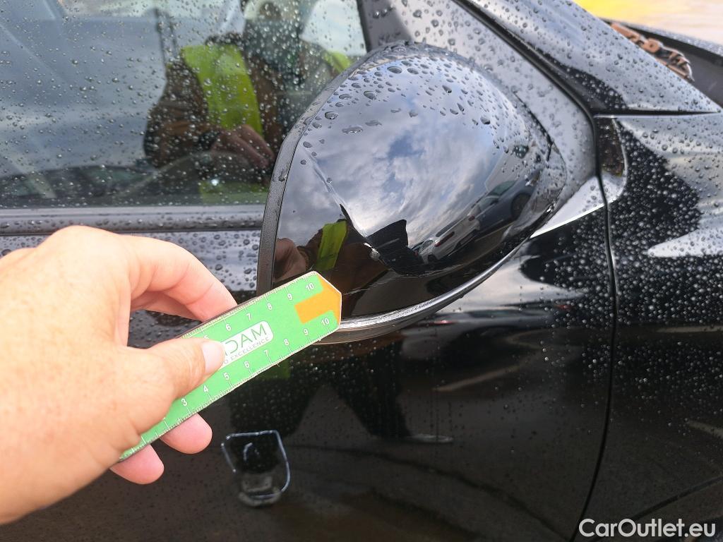 Hyundai  i10 HYUNDAI  / 2020 / 5P / berlina con portón 1.0 Tecno #24