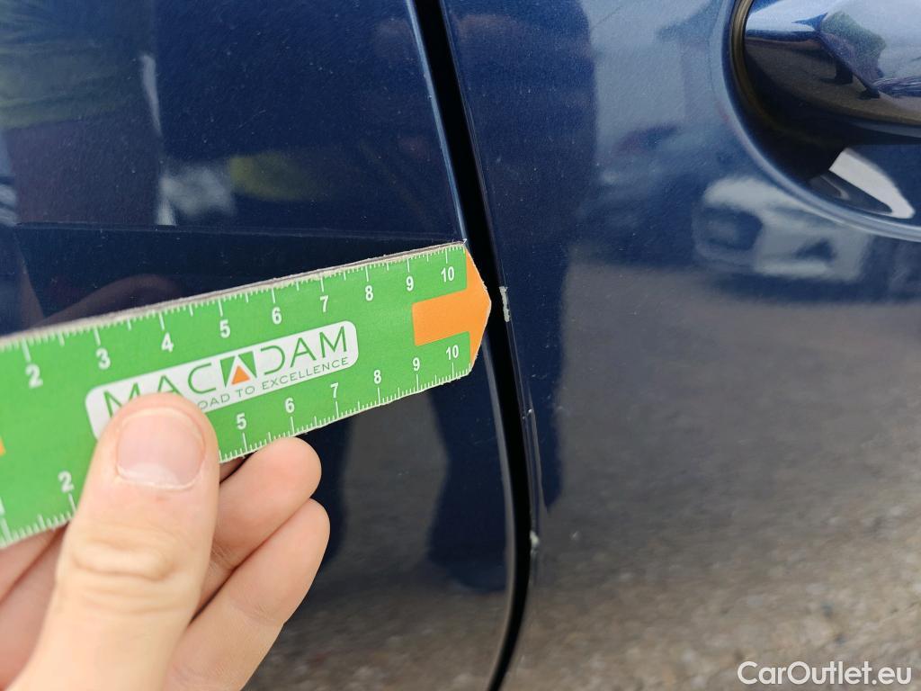  Land Rover  Discovery BMW Serie 3 / 2019 / 5P / familiar 320d Auto.Touring #18