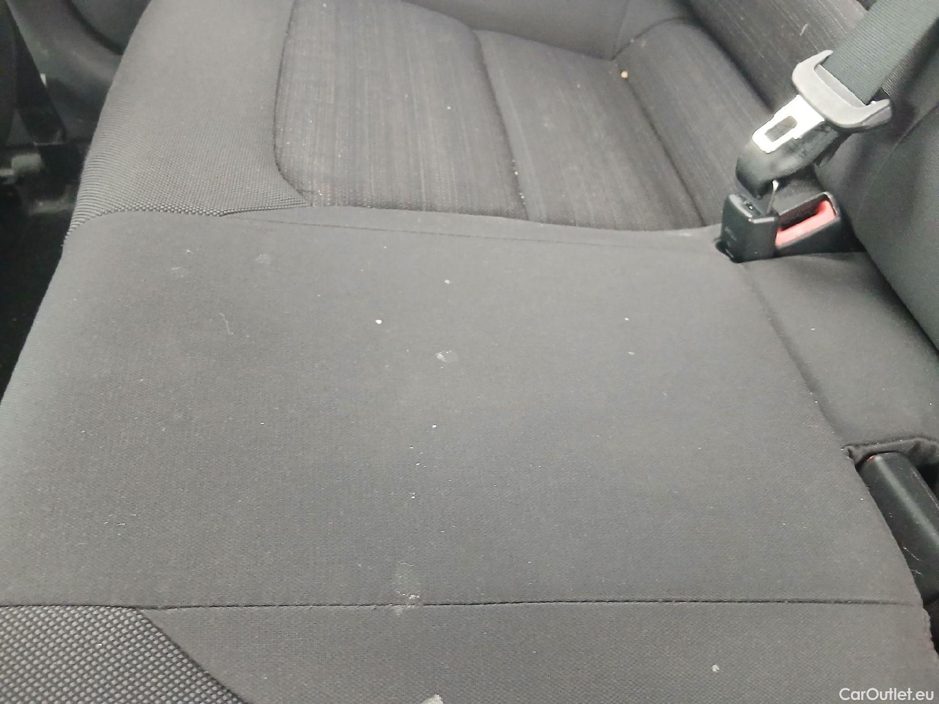  Hyundai   Ioniq HYUNDAI / 2016 / 5P / berlina con portón 1.6 GDI HEV Tecno DCT (AC) #3