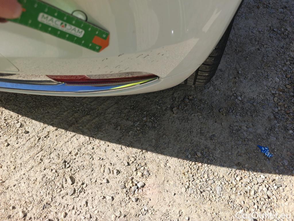 Fiat  500 FIAT  / 2015 / 3P / berlina con portón Red 1.0 Hybrid 51KW (70 CV)(SP)(SL) (AC4) #7